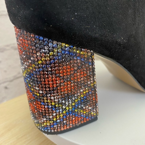 Betsey Johnson Kassie Black Suede Ankle Boots size 8 - Picture 6 of 13